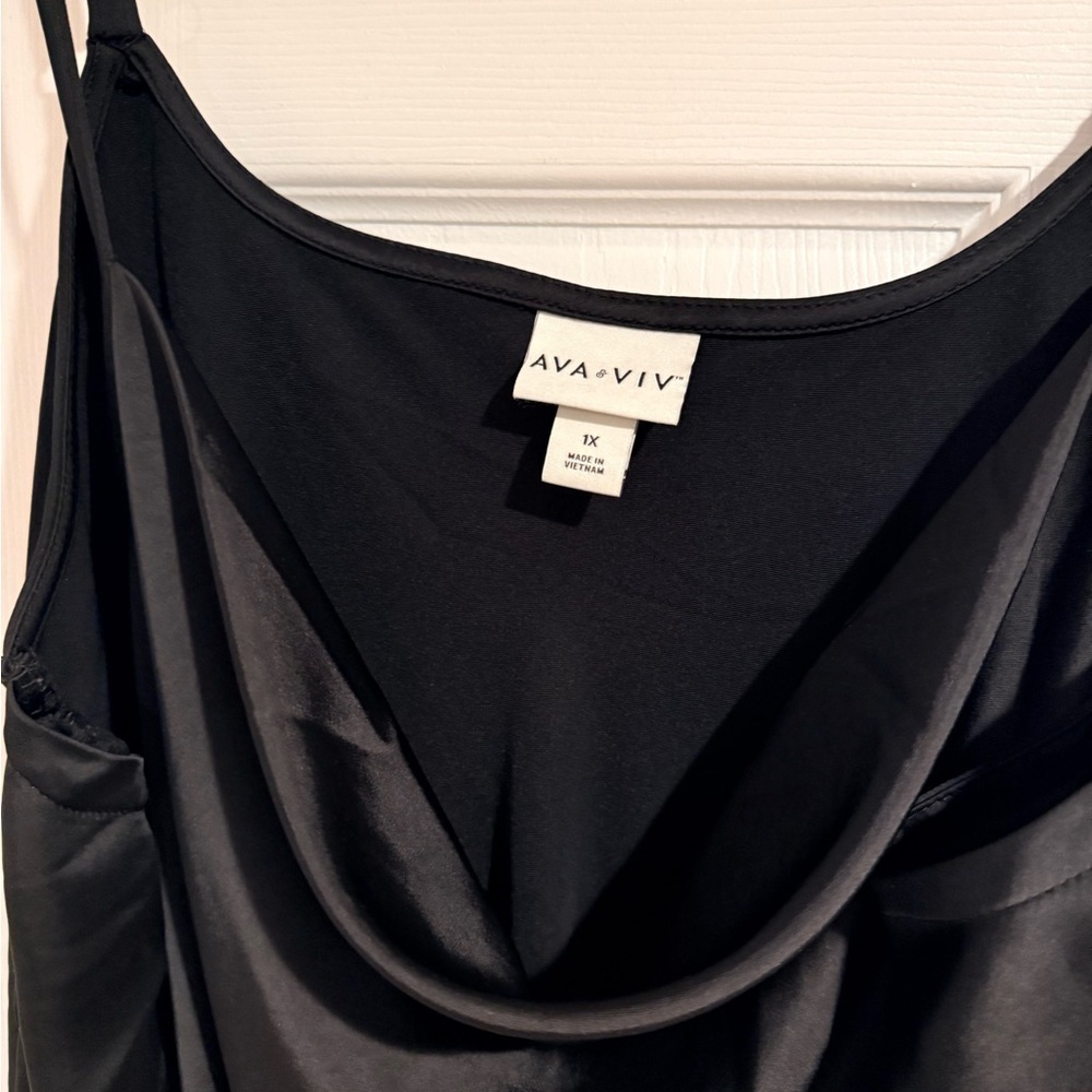 Ava & Viv Sleek Black Midi Dress - Picture 3 of 4